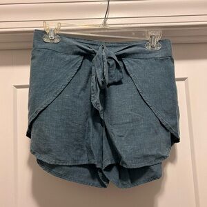 Patagonia tie front shorts small